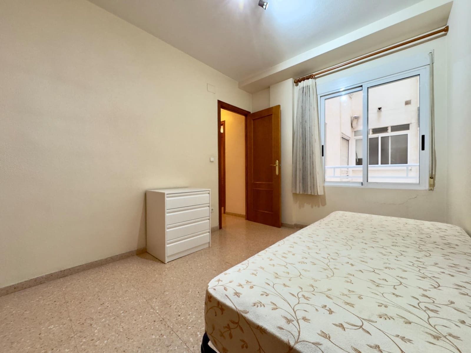 3 soverom Leilighet til leie i Elche / Elx - € 850 (Ref: 9456339)