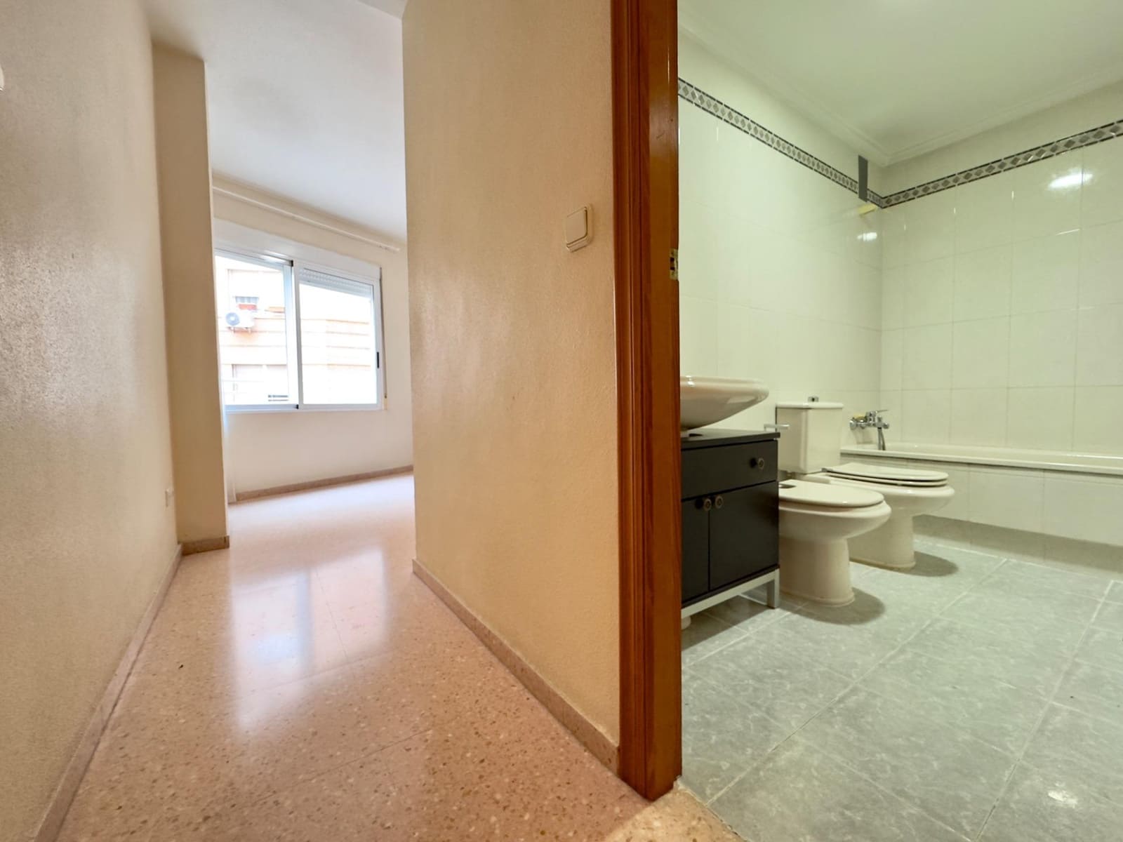 3 soverom Leilighet til leie i Elche / Elx - € 850 (Ref: 9456339)