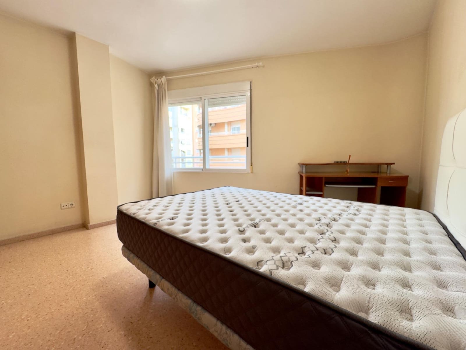 3 soverom Leilighet til leie i Elche / Elx - € 850 (Ref: 9456339)