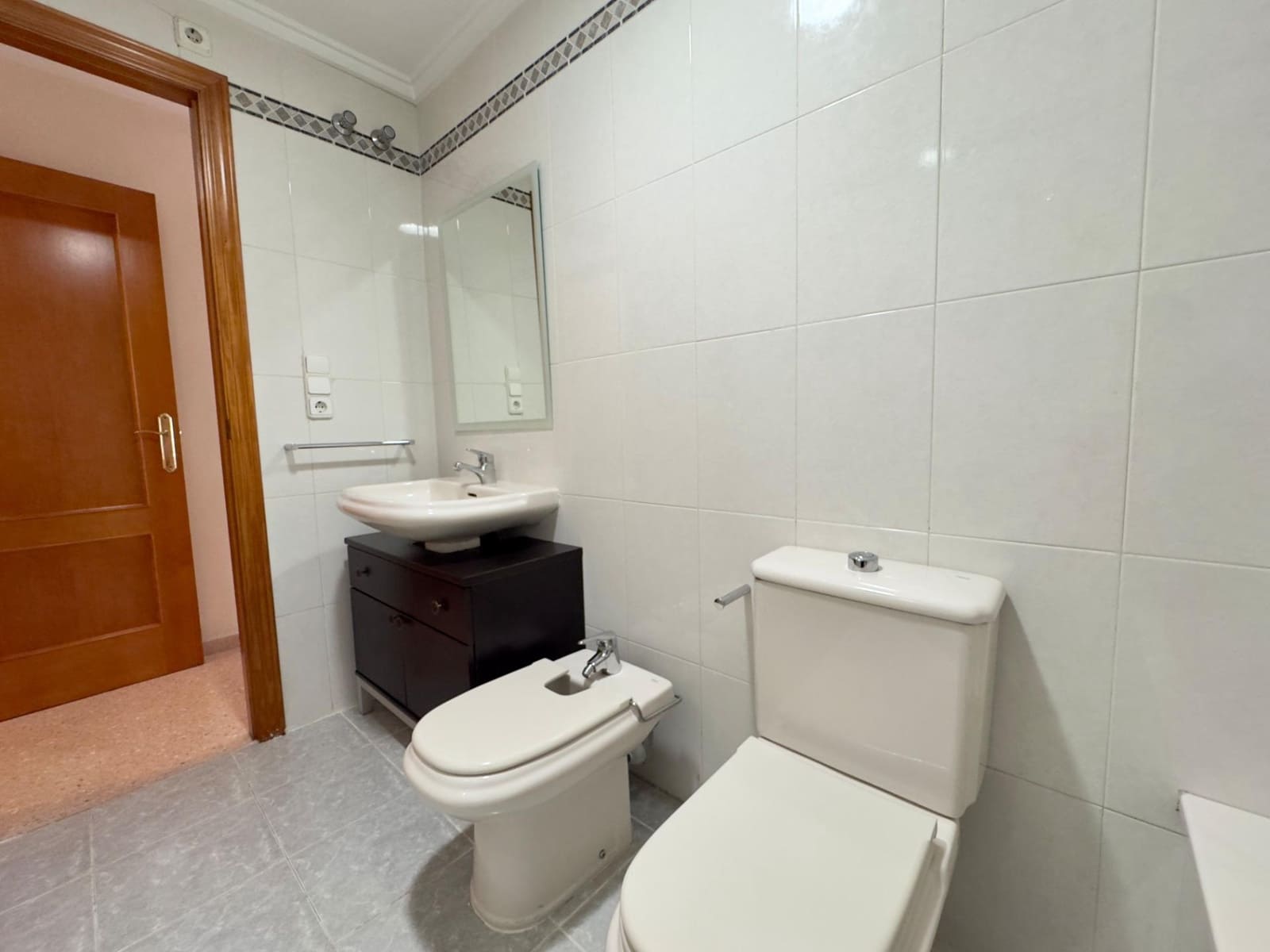 3 soverom Leilighet til leie i Elche / Elx - € 850 (Ref: 9456339)