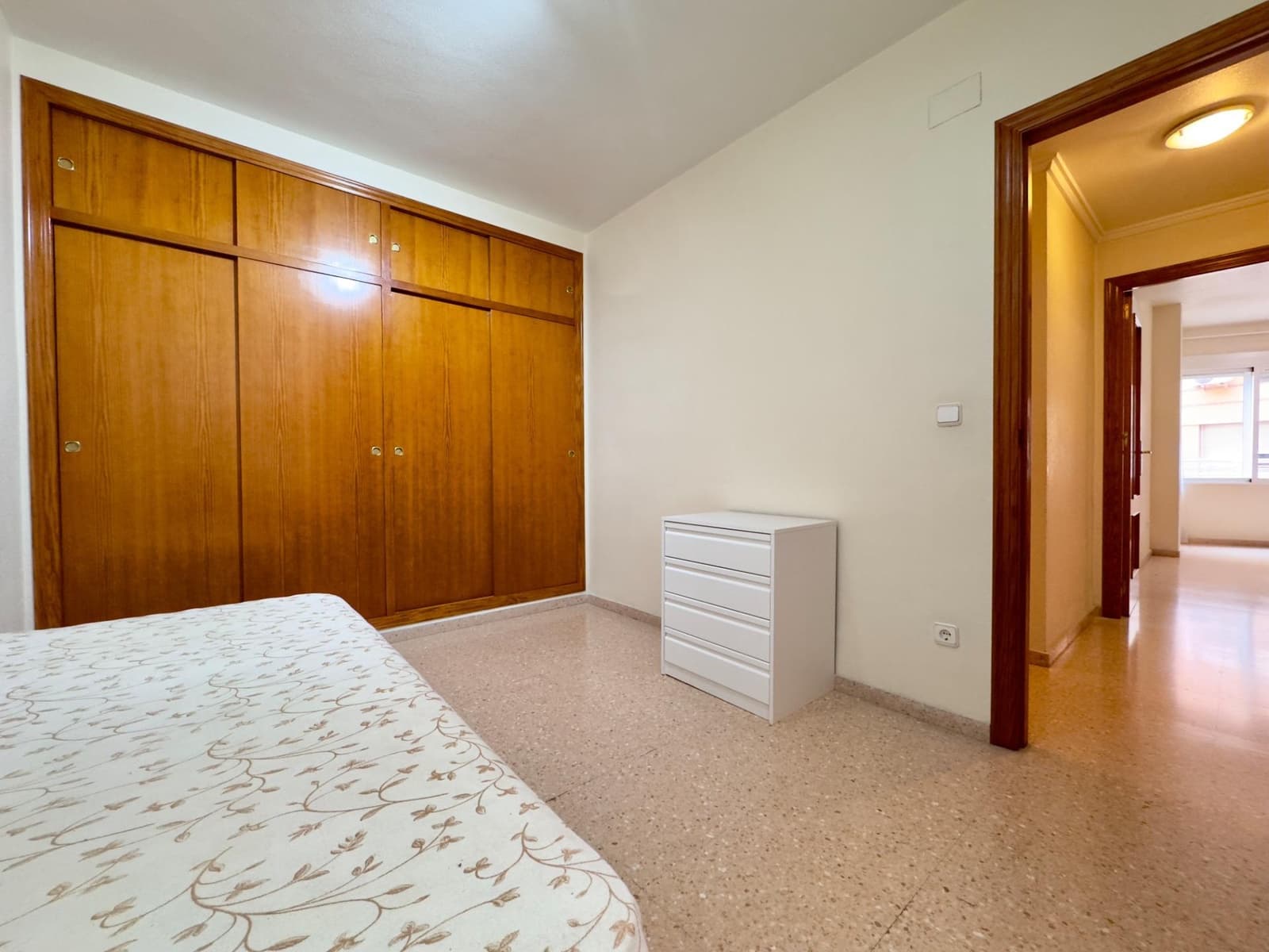 3 soverom Leilighet til leie i Elche / Elx - € 850 (Ref: 9456339)