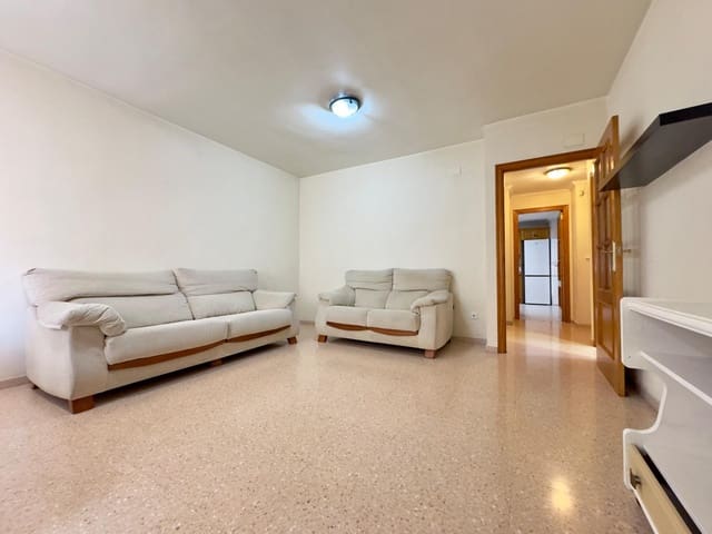 3 quarto Apartamento para arrendar em Altabix, Elche / Elx - 850 € (Ref: 9456339)