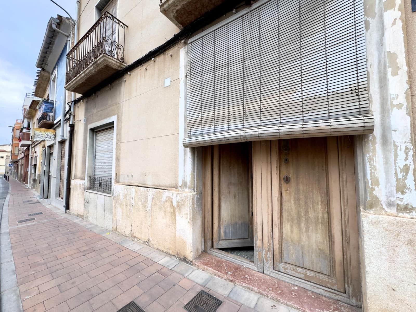 7 makuuhuone Omakotitalo myytävänä paikassa Aspe - 119 900 € (Ref: 9465843)