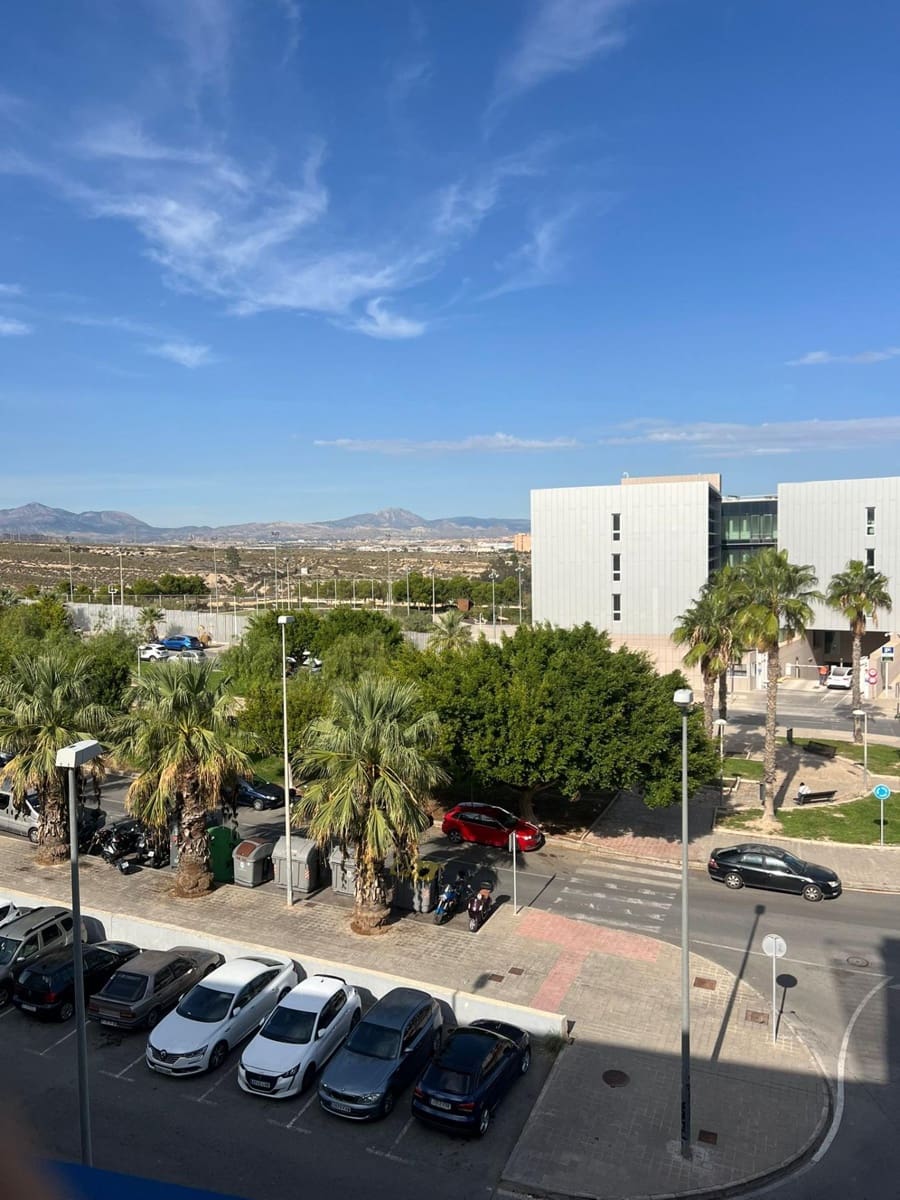 2 makuuhuone Huoneisto myytävänä paikassa Alicante kaupunki mukana uima-altaan 
autotalli - 200 000 € (Ref: 9474250)