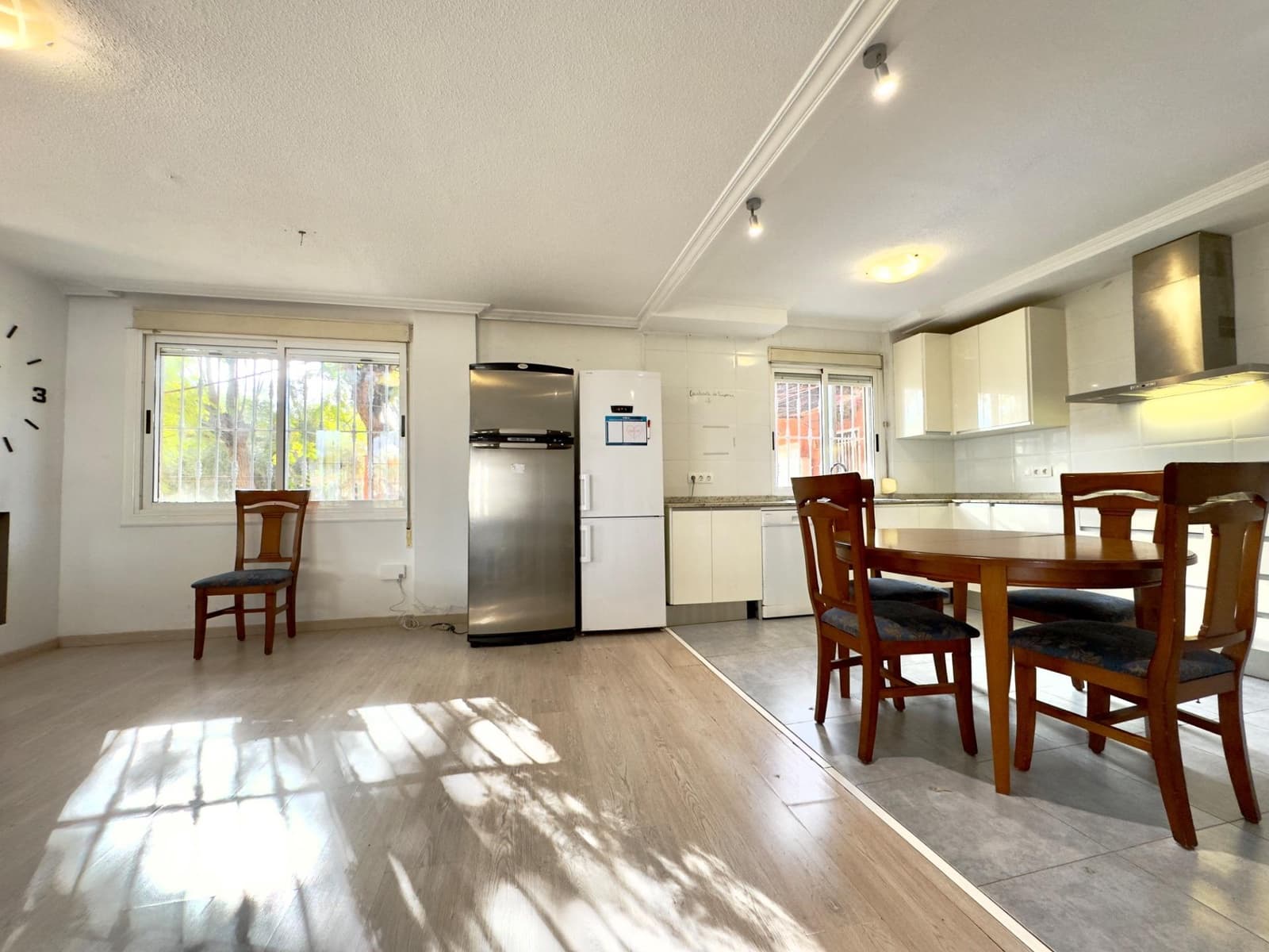 13 bedroom Villa for sale in Elche / Elx with pool - € 410,000 (Ref: 9502442)