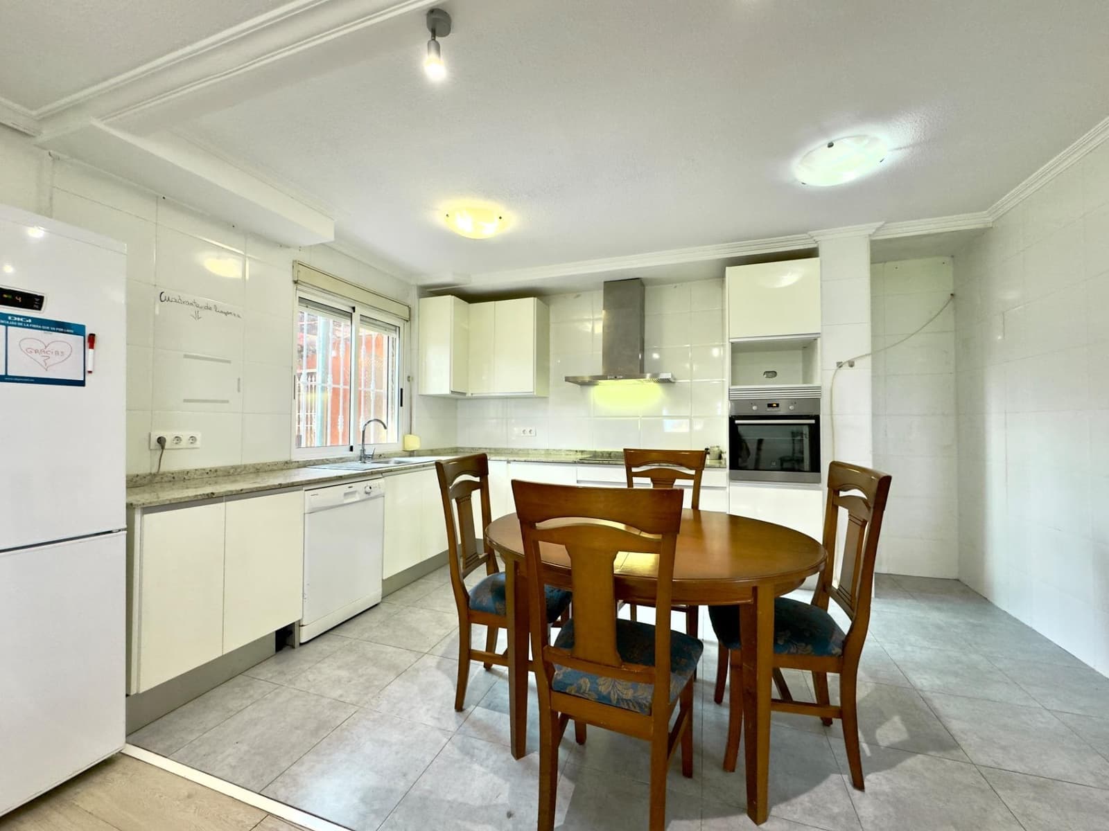 13 bedroom Villa for sale in Elche / Elx with pool - € 410,000 (Ref: 9502442)