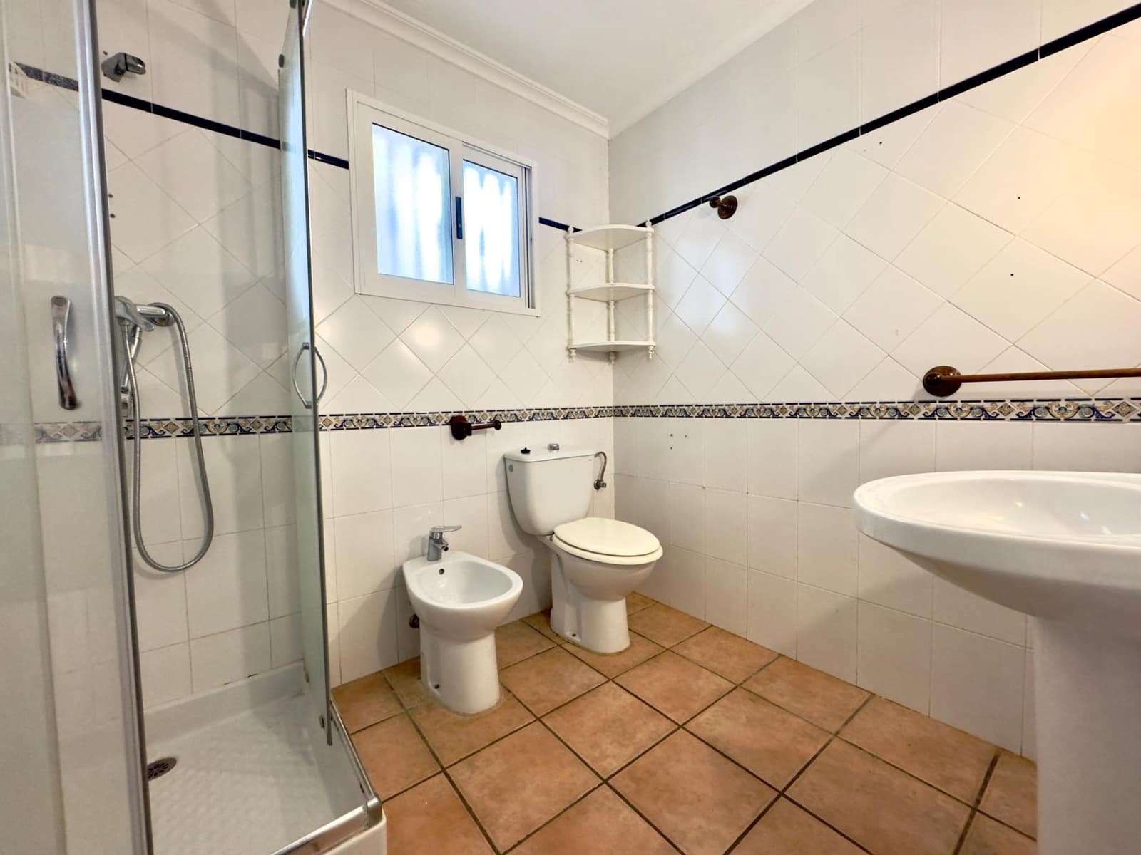 13 bedroom Villa for sale in Elche / Elx with pool - € 410,000 (Ref: 9502442)