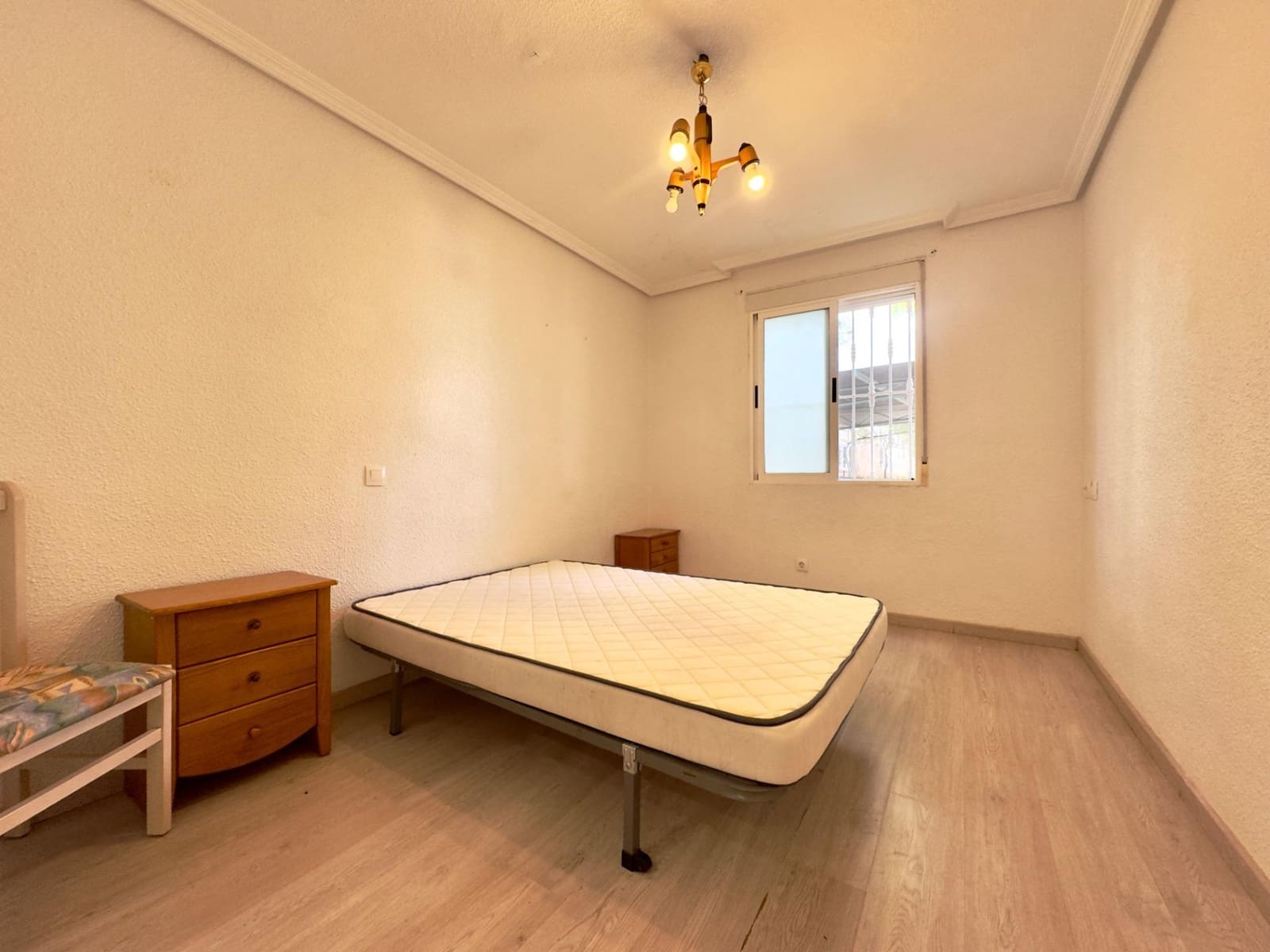 13 bedroom Villa for sale in Elche / Elx with pool - € 410,000 (Ref: 9502442)