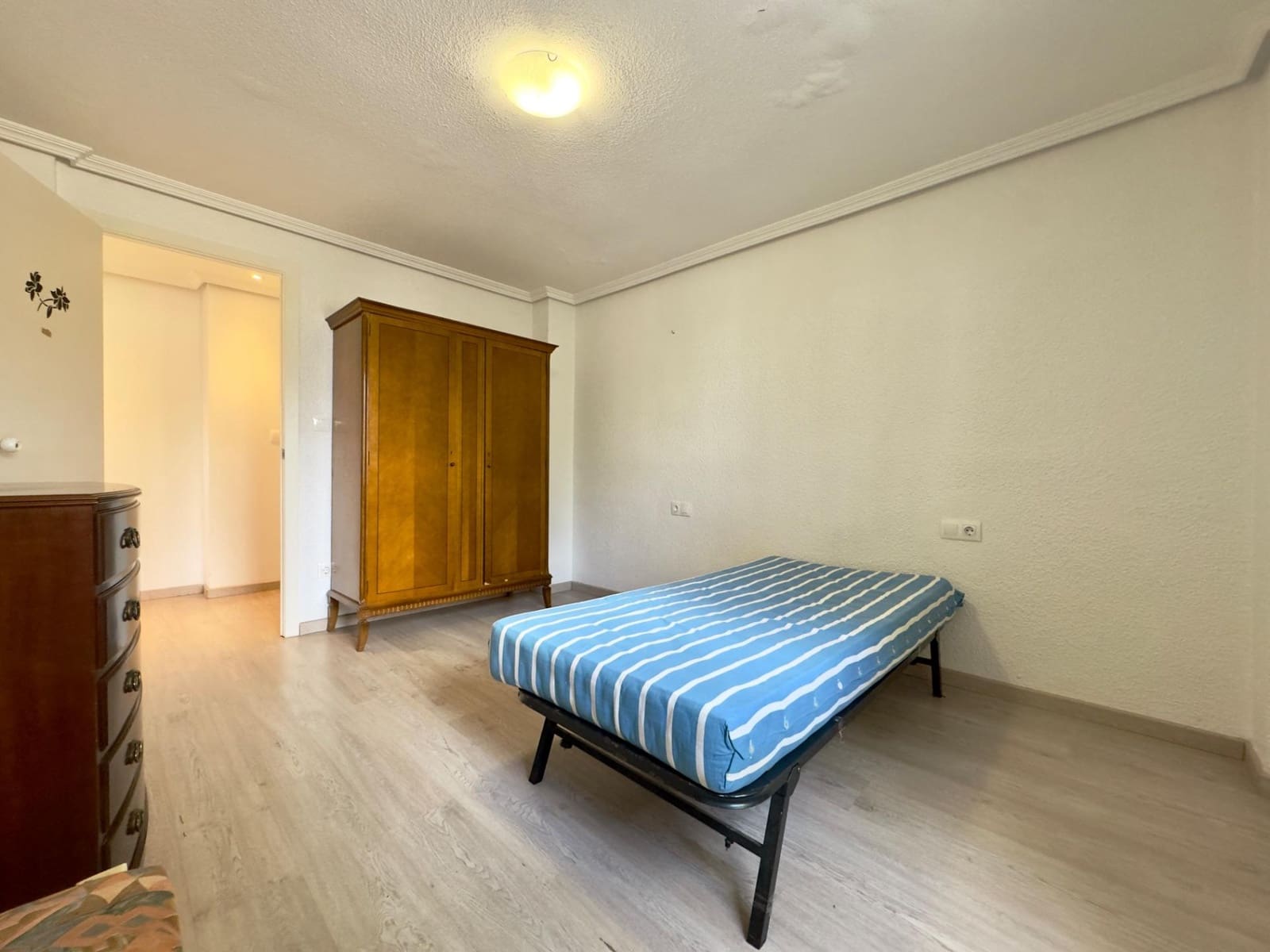 13 bedroom Villa for sale in Elche / Elx with pool - € 410,000 (Ref: 9502442)