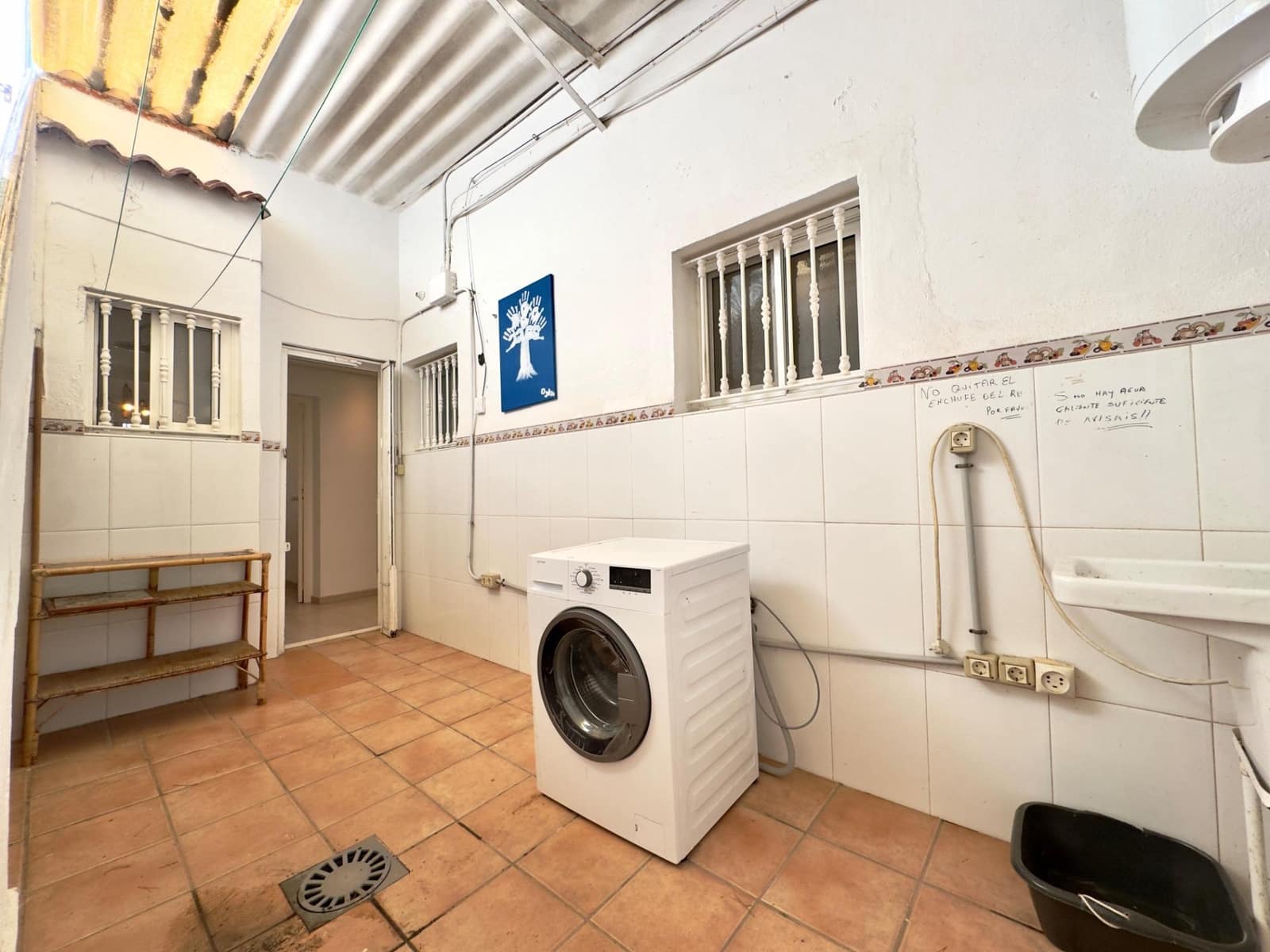 13 bedroom Villa for sale in Elche / Elx with pool - € 410,000 (Ref: 9502442)