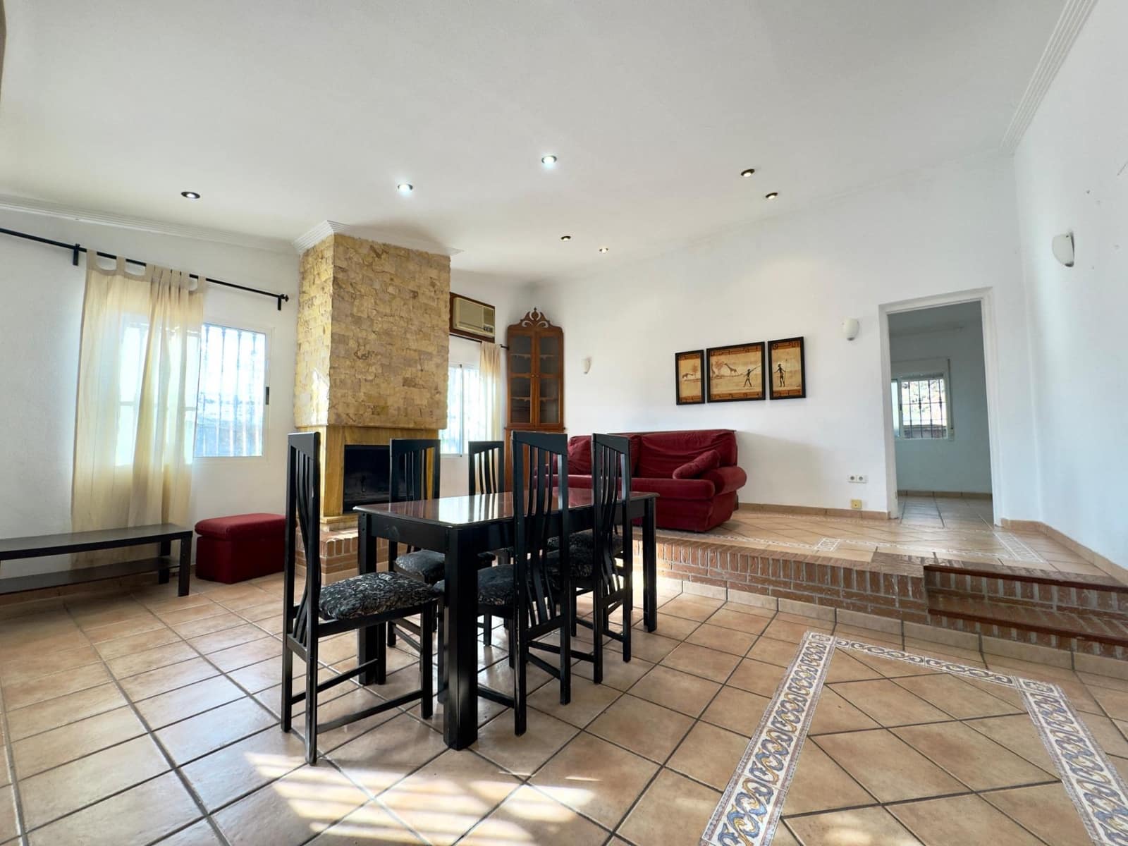 13 bedroom Villa for sale in Elche / Elx with pool - € 410,000 (Ref: 9502442)