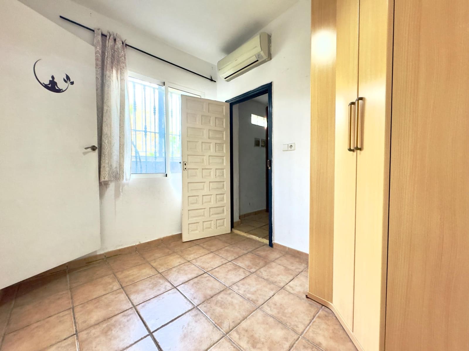 13 bedroom Villa for sale in Elche / Elx with pool - € 410,000 (Ref: 9502442)