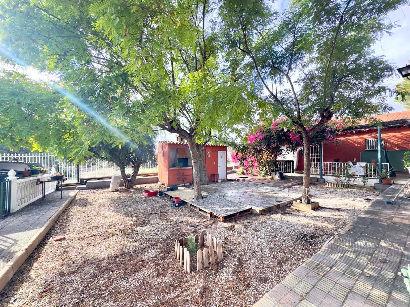 13 bedroom Villa for sale in Elche / Elx with pool - € 410,000 (Ref: 9502442)