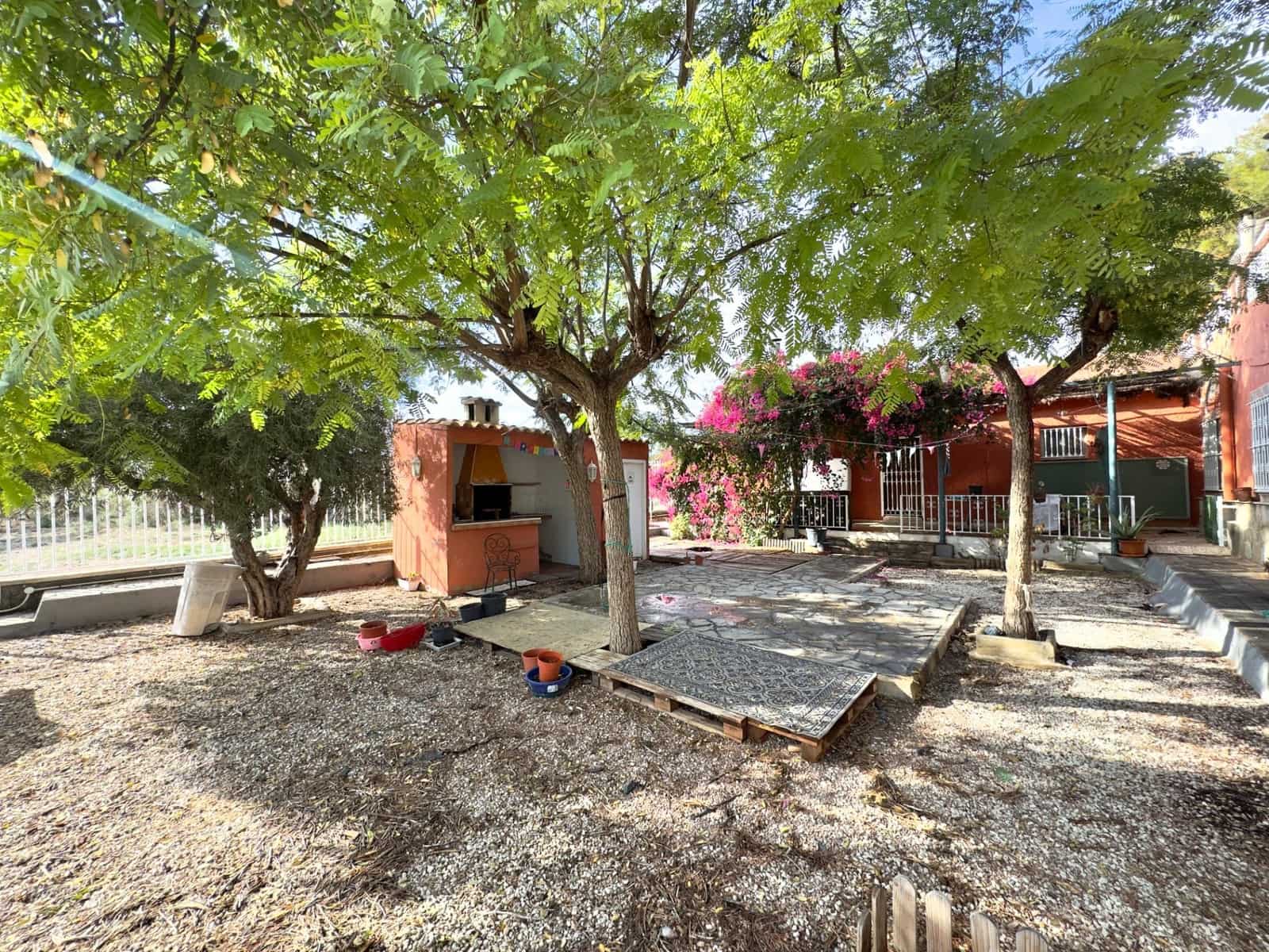 13 bedroom Villa for sale in Elche / Elx with pool - € 410,000 (Ref: 9502442)