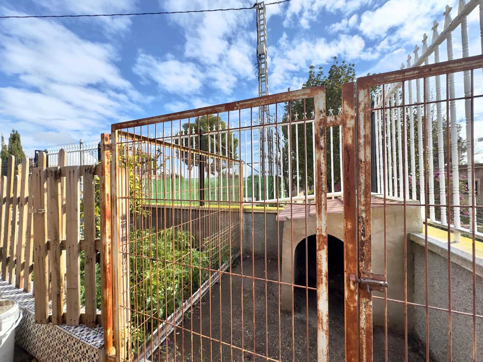 13 bedroom Villa for sale in Elche / Elx with pool - € 410,000 (Ref: 9502442)