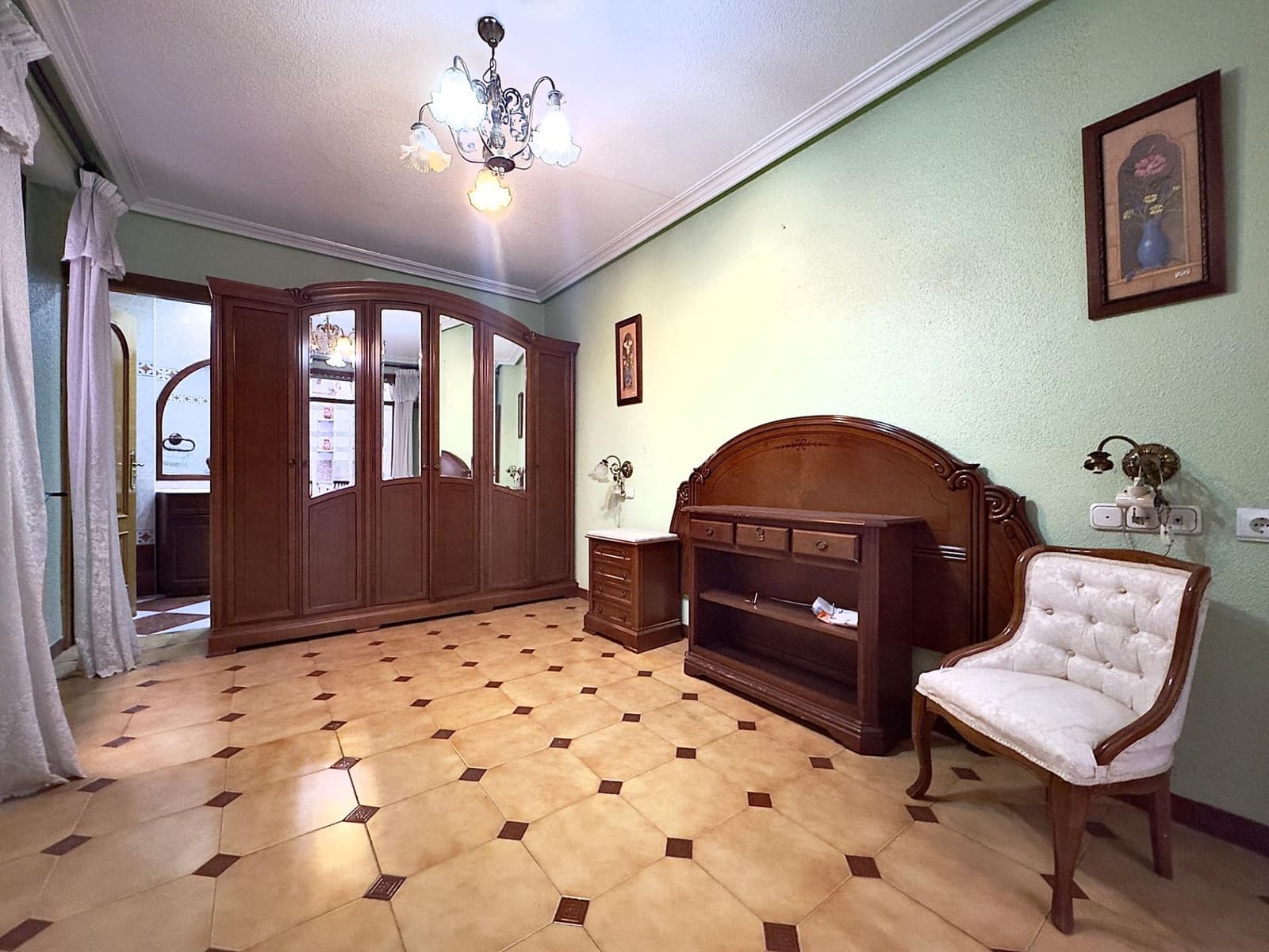 4 bedroom Apartment for sale in Aspe with garage - € 139,900 (Ref: 9524384)