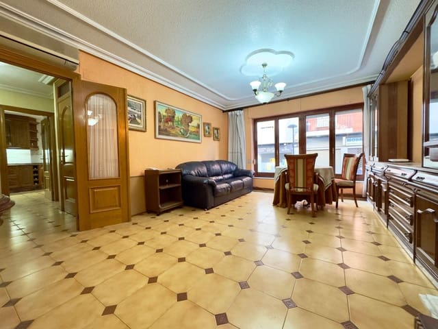 4 bedroom Apartment for sale in Aspe with garage - € 139,900 (Ref: 9524384)