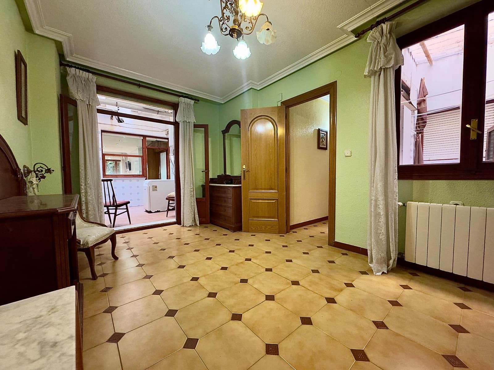 4 bedroom Apartment for sale in Aspe with garage - € 139,900 (Ref: 9524384)