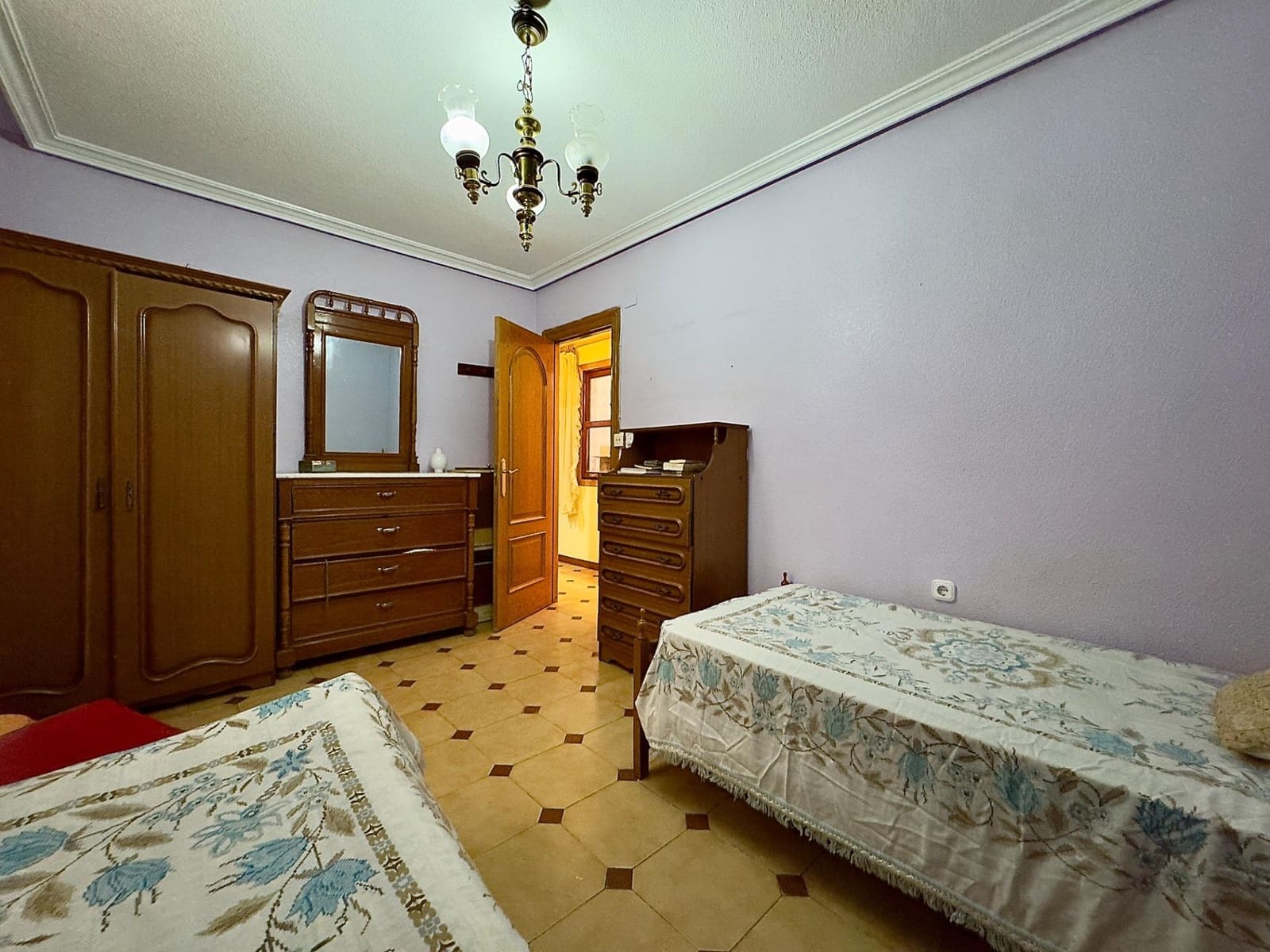 4 bedroom Apartment for sale in Aspe with garage - € 139,900 (Ref: 9524384)