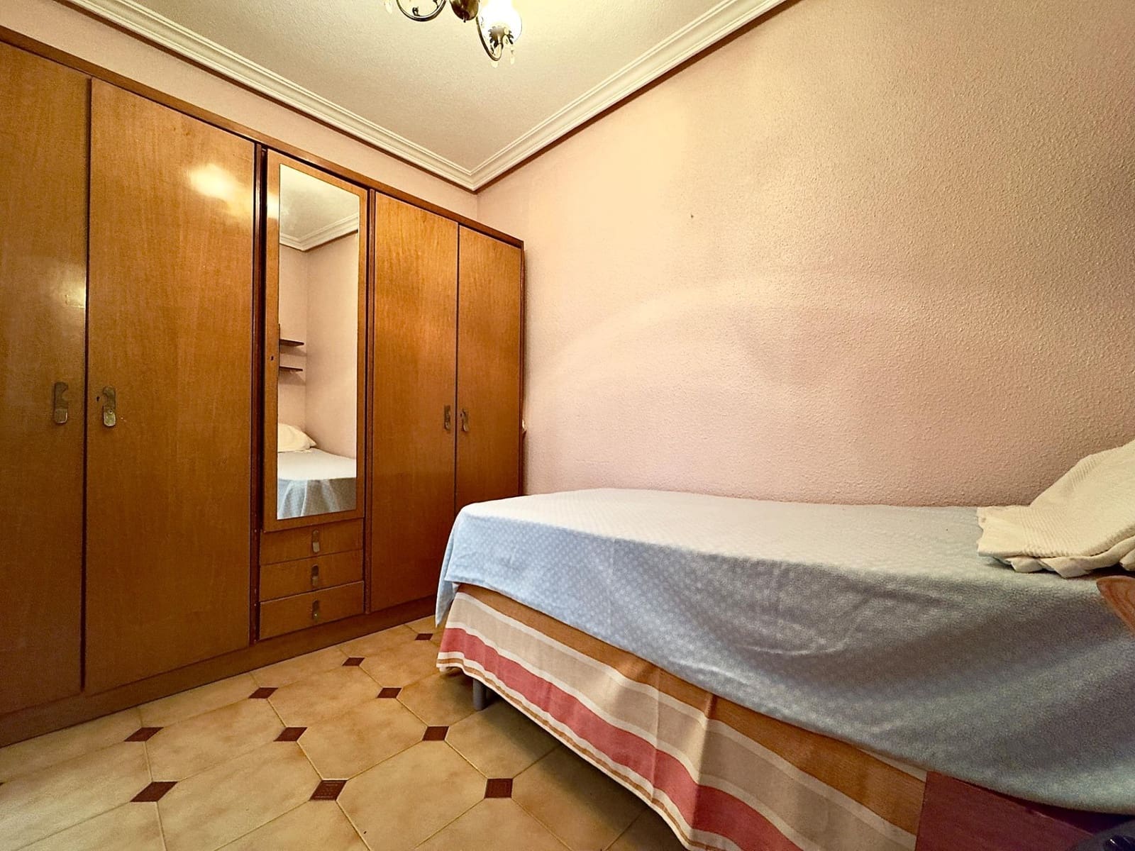 4 bedroom Apartment for sale in Aspe with garage - € 139,900 (Ref: 9524384)