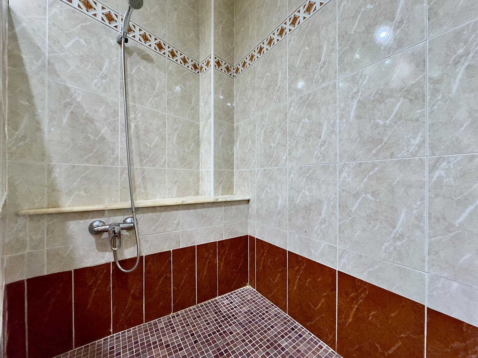 4 bedroom Apartment for sale in Aspe with garage - € 139,900 (Ref: 9524384)