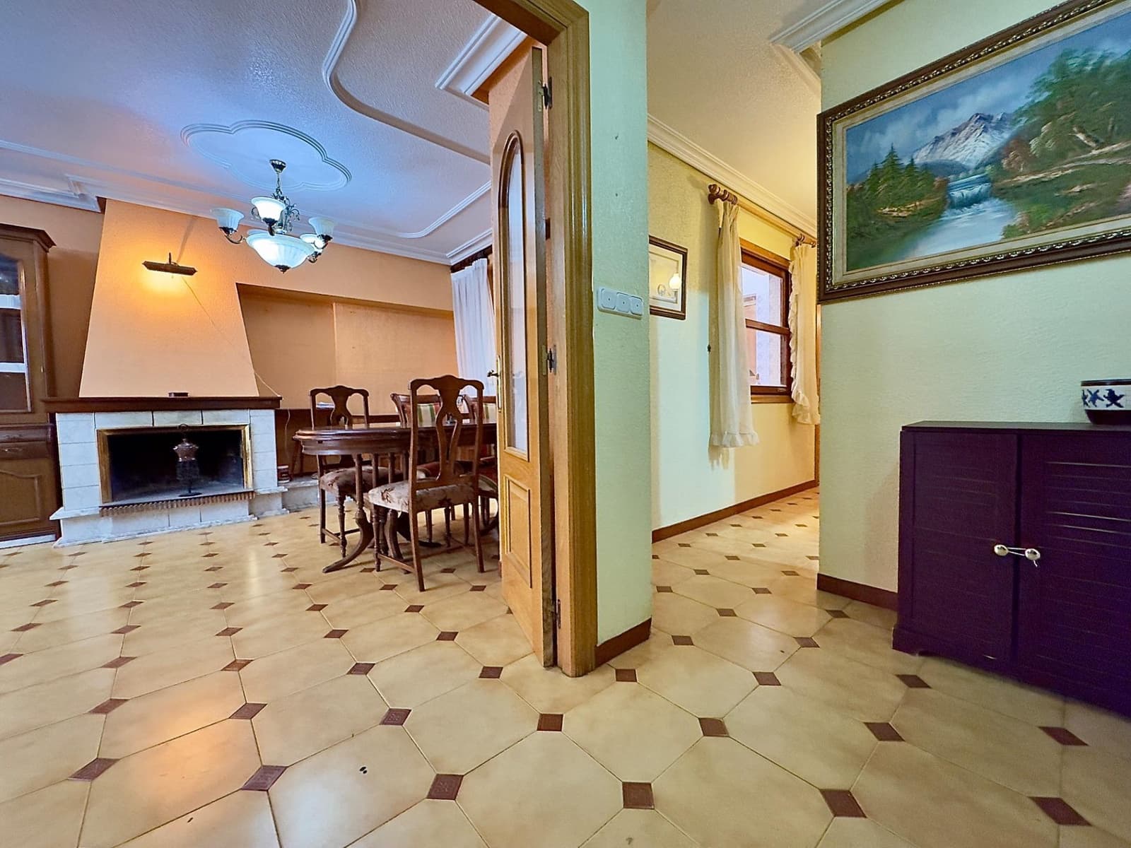 4 bedroom Apartment for sale in Aspe with garage - € 139,900 (Ref: 9524384)