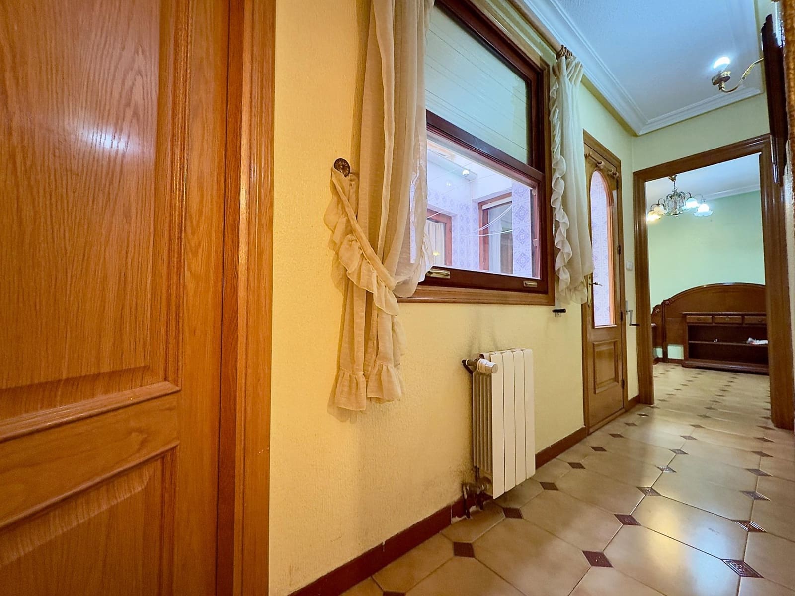 4 bedroom Apartment for sale in Aspe with garage - € 139,900 (Ref: 9524384)