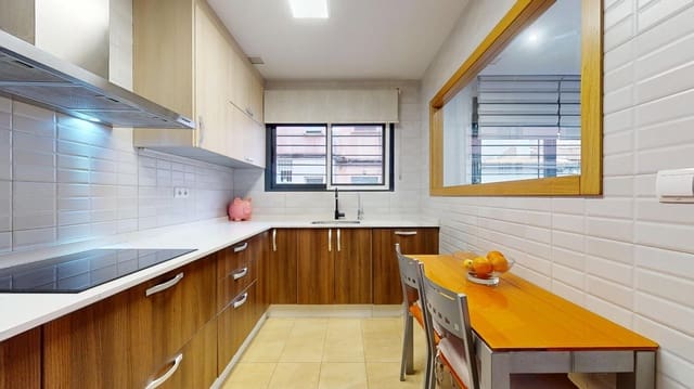 Piso de 3 habitaciones en Elche / Elx en venta con garaje - 179.000 € (Ref: 9551623)