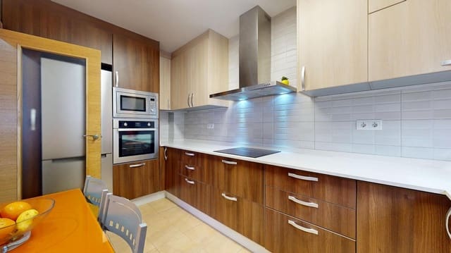 Piso de 3 habitaciones en Elche / Elx en venta con garaje - 179.000 € (Ref: 9551623)