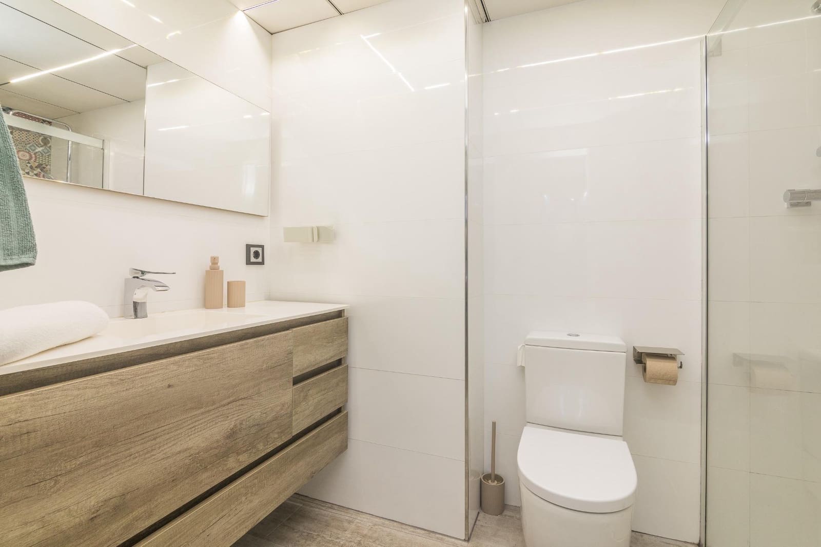 2 slaapkamer Flat te huur in Elche / Elx met zwembad - € 1.200 (Ref: 9583000)