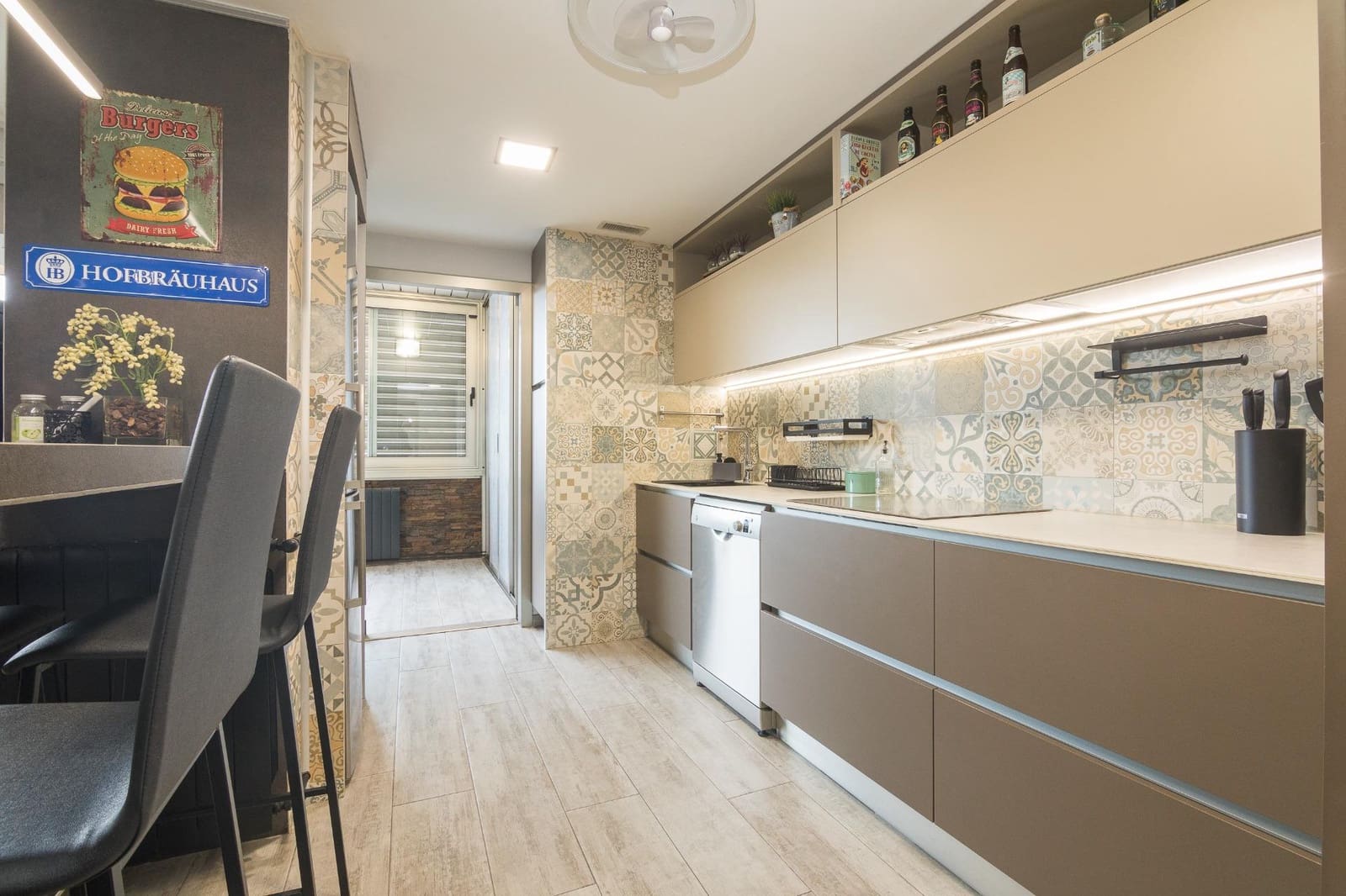 2 slaapkamer Flat te huur in Elche / Elx met zwembad - € 1.200 (Ref: 9583000)