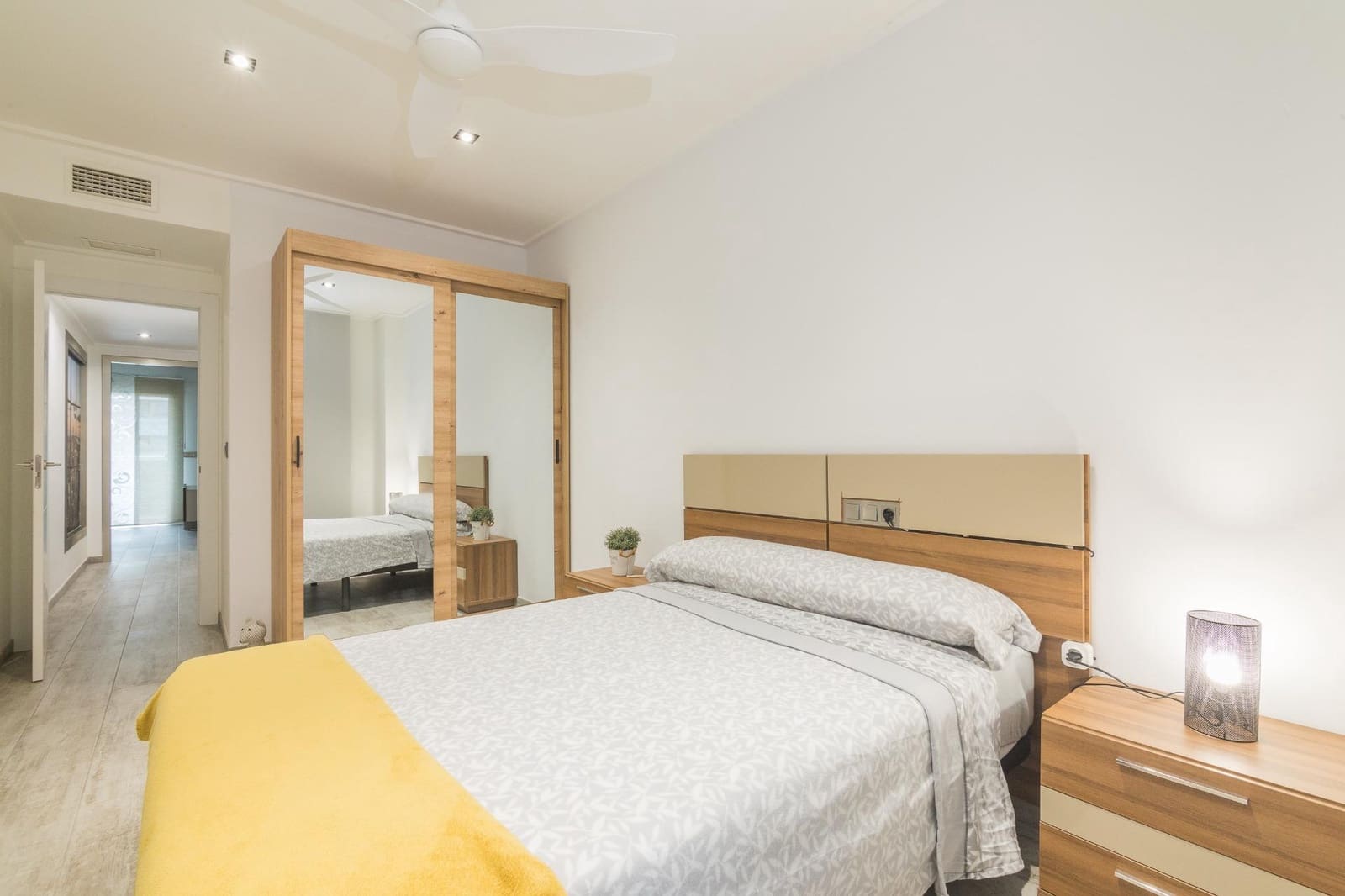 2 slaapkamer Flat te huur in Elche / Elx met zwembad - € 1.200 (Ref: 9583000)