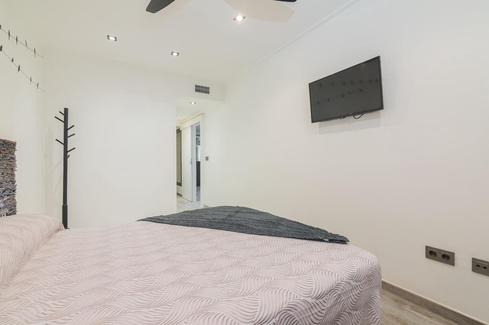 2 slaapkamer Flat te huur in Elche / Elx met zwembad - € 1.200 (Ref: 9583000)