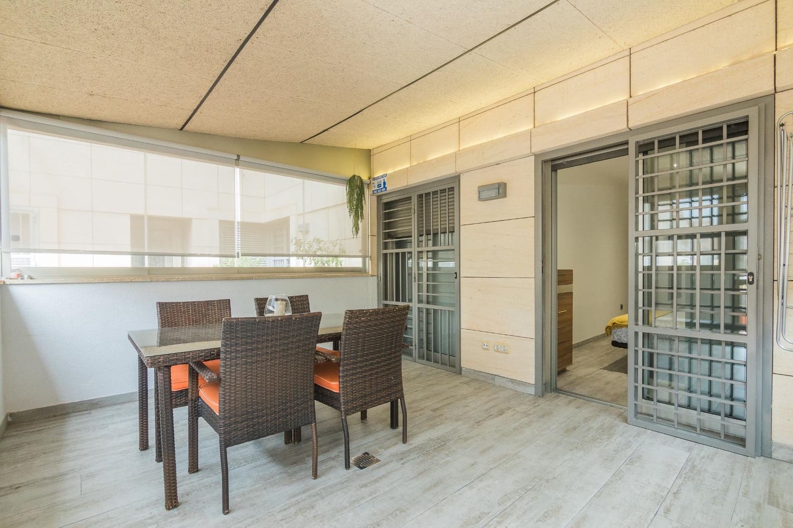 2 slaapkamer Flat te huur in Elche / Elx met zwembad - € 1.200 (Ref: 9583000)