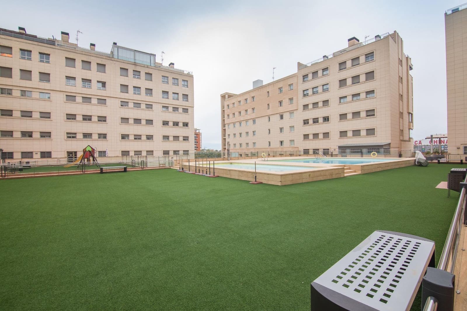 2 slaapkamer Flat te huur in Elche / Elx met zwembad - € 1.200 (Ref: 9583000)