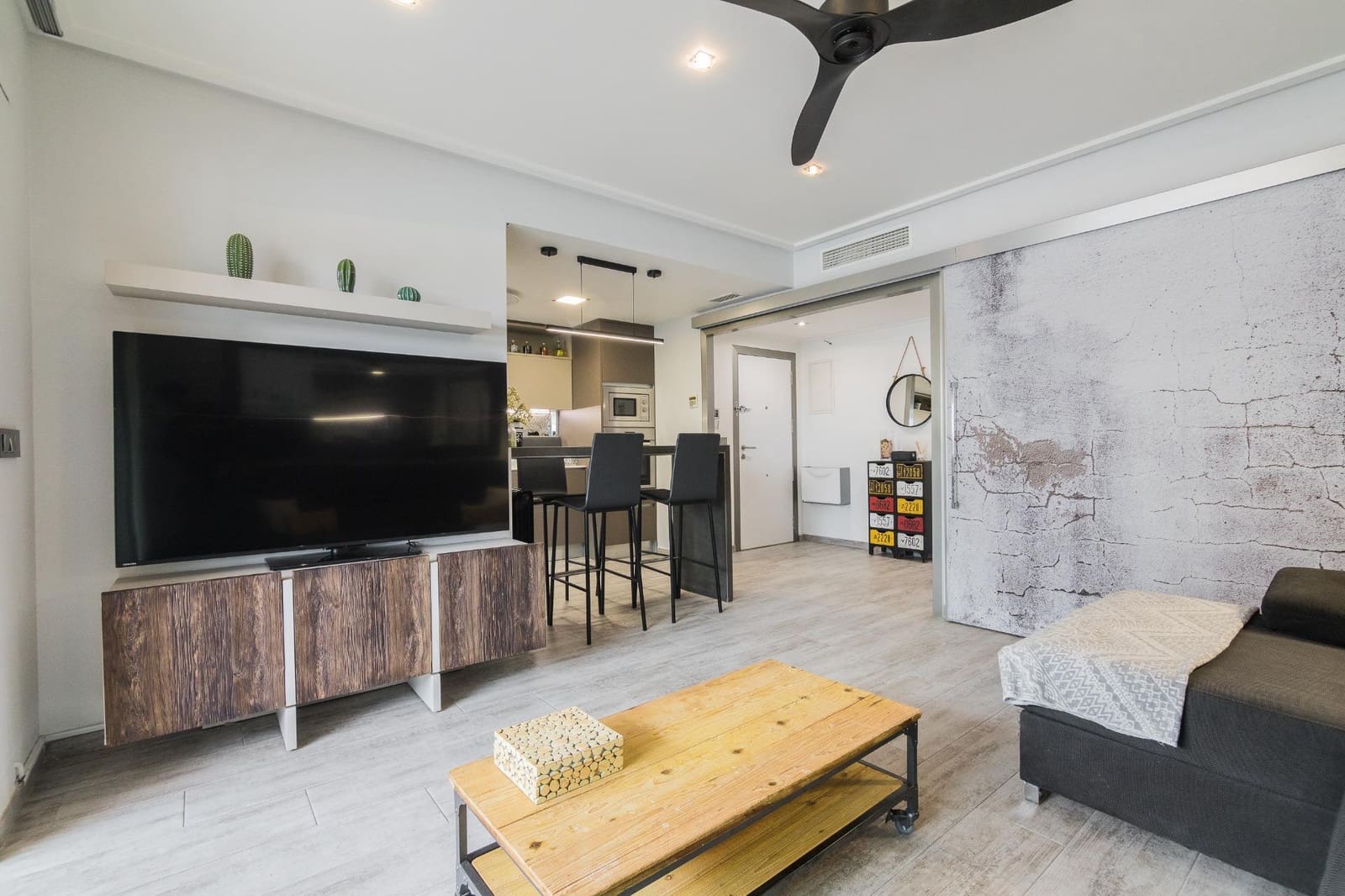 2 bedroom Flat for rent in Elche / Elx with pool - € 1,200 (Ref: 9583000)