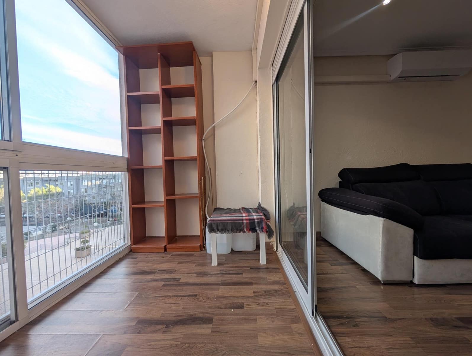 3 slaapkamer Flat te huur in Elche / Elx met garage - € 900 (Ref: 9586586)