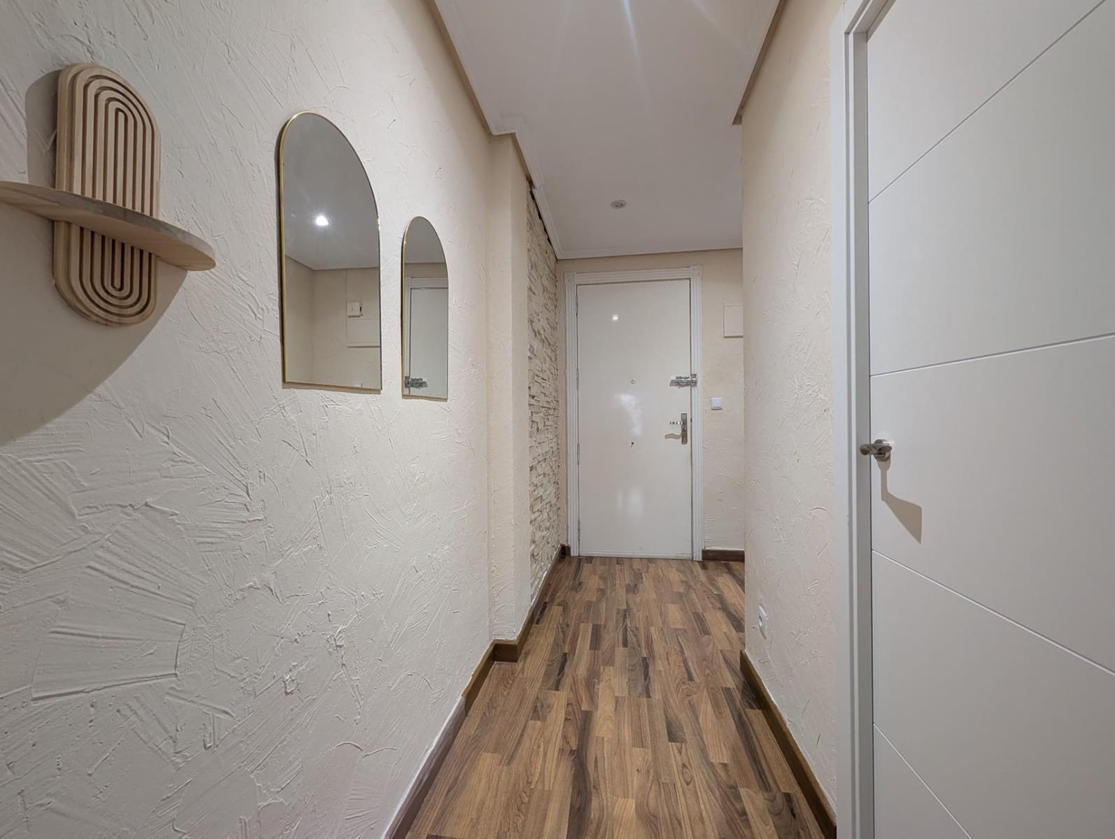 3 slaapkamer Flat te huur in Elche / Elx met garage - € 900 (Ref: 9586586)