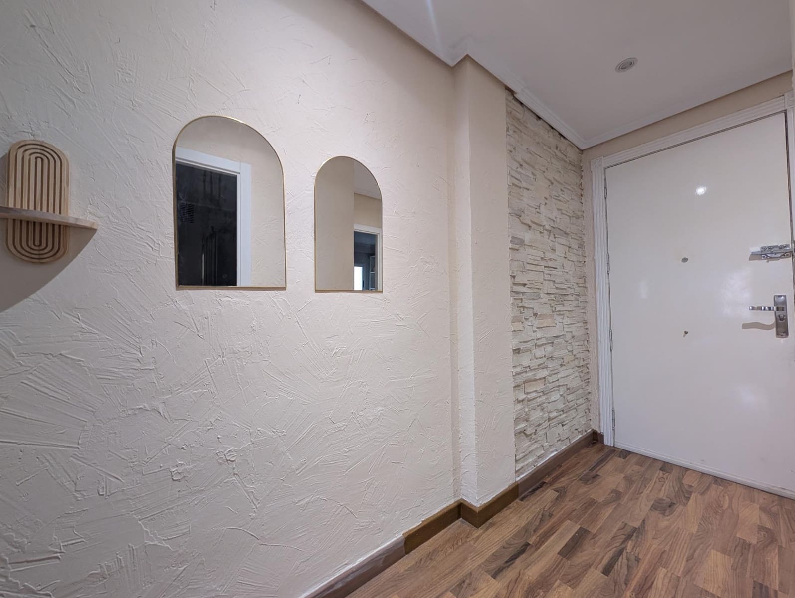 3 slaapkamer Flat te huur in Elche / Elx met garage - € 900 (Ref: 9586586)