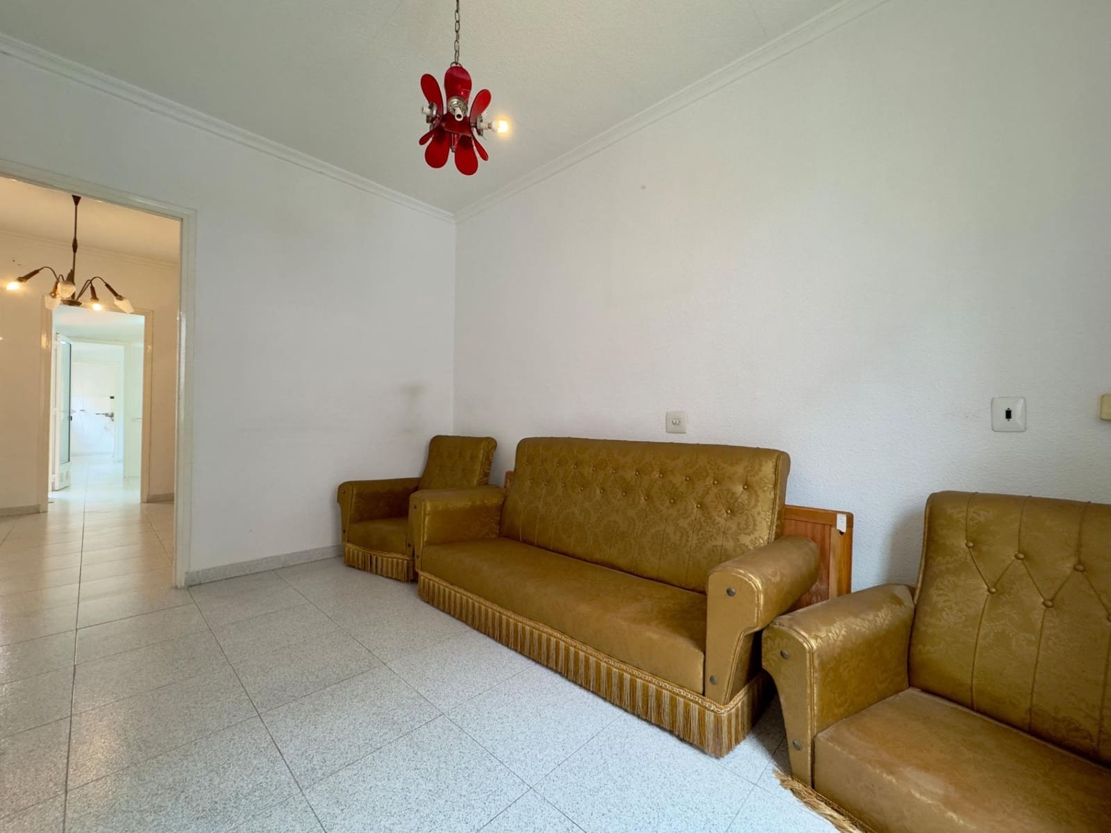 3 Zimmer Wohnung zu verkaufen in Elche / Elx - 105.000 € (Ref: 9596232)