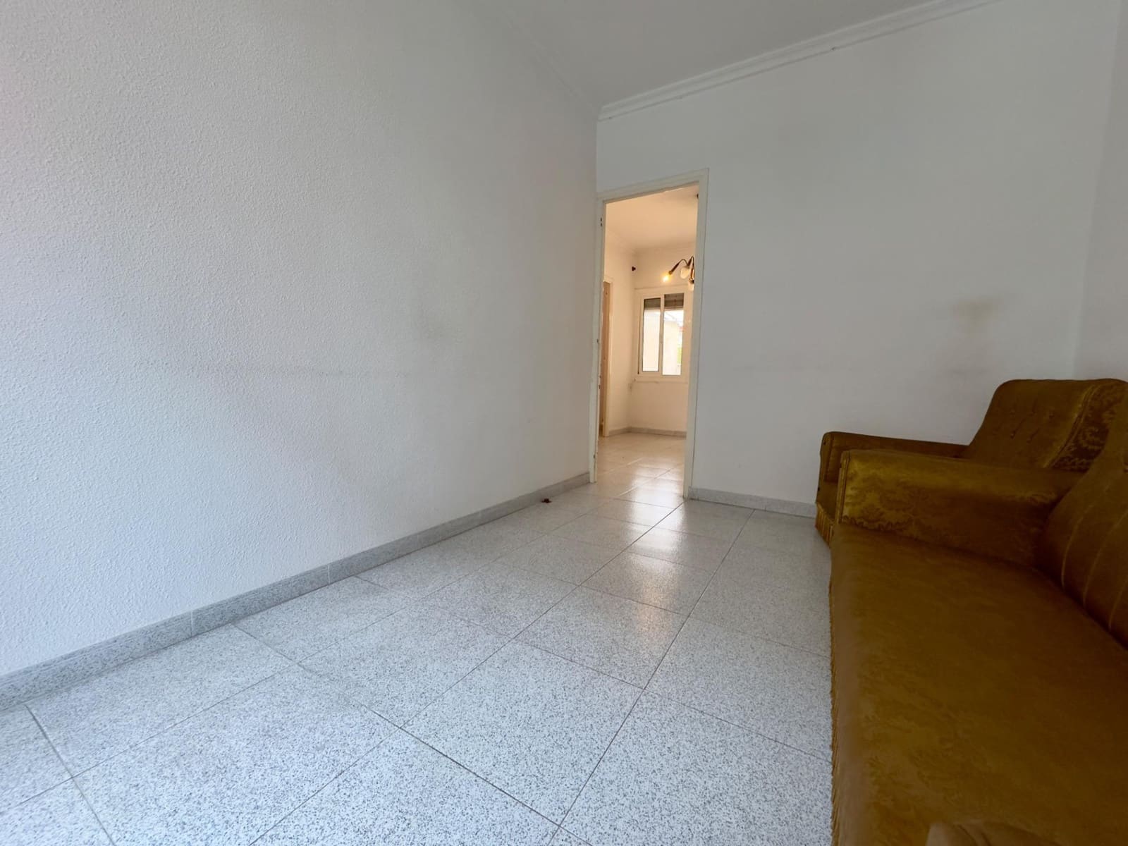3 Zimmer Wohnung zu verkaufen in Elche / Elx - 105.000 € (Ref: 9596232)