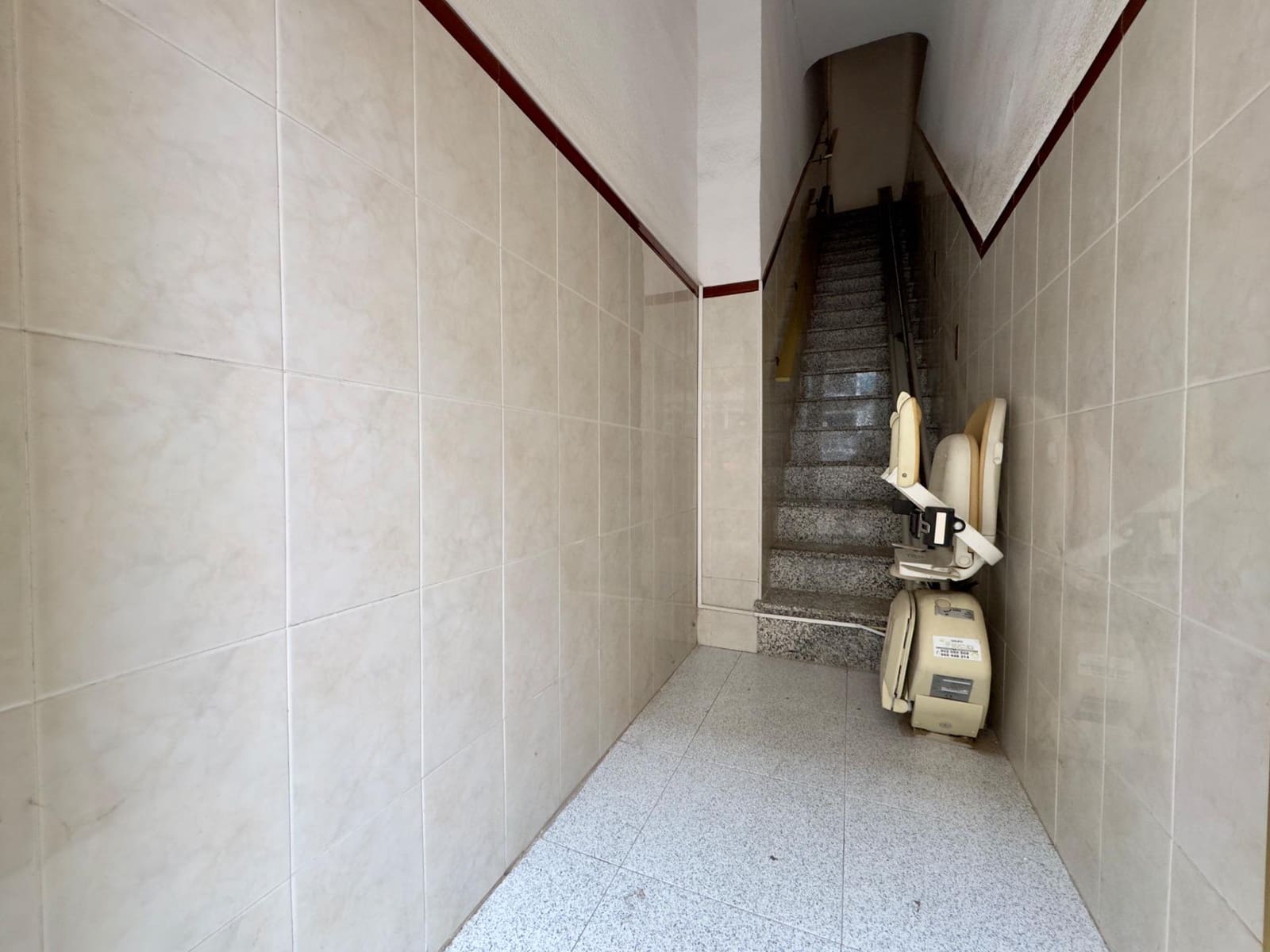 3 Zimmer Wohnung zu verkaufen in Elche / Elx - 105.000 € (Ref: 9596232)