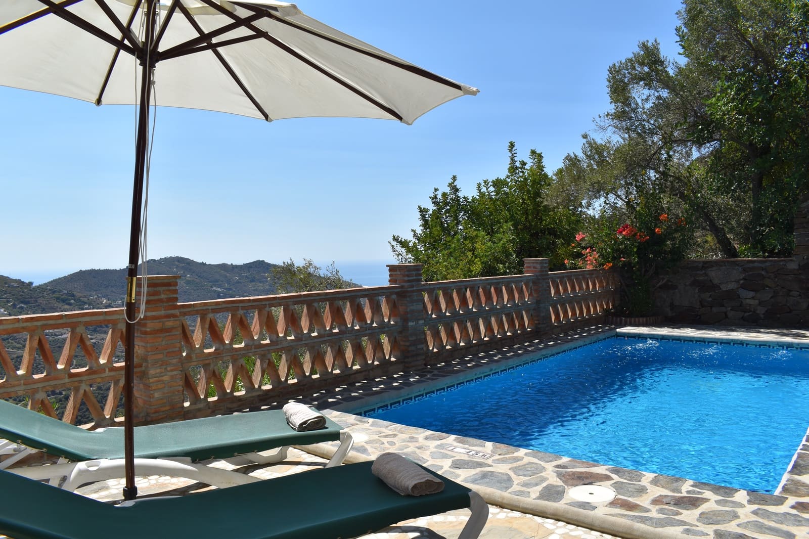 3 soveværelse Finca/Landehus til leje i Competa med swimmingpool - € 1.350 (Ref: 6317378)