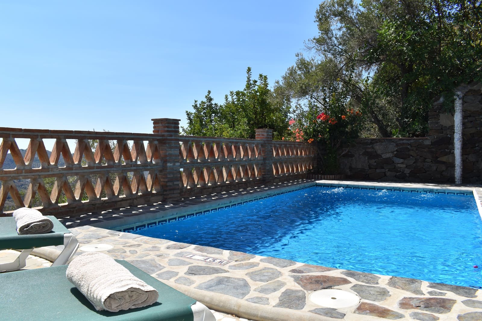 3 soveværelse Finca/Landehus til leje i Competa med swimmingpool - € 1.350 (Ref: 6317378)