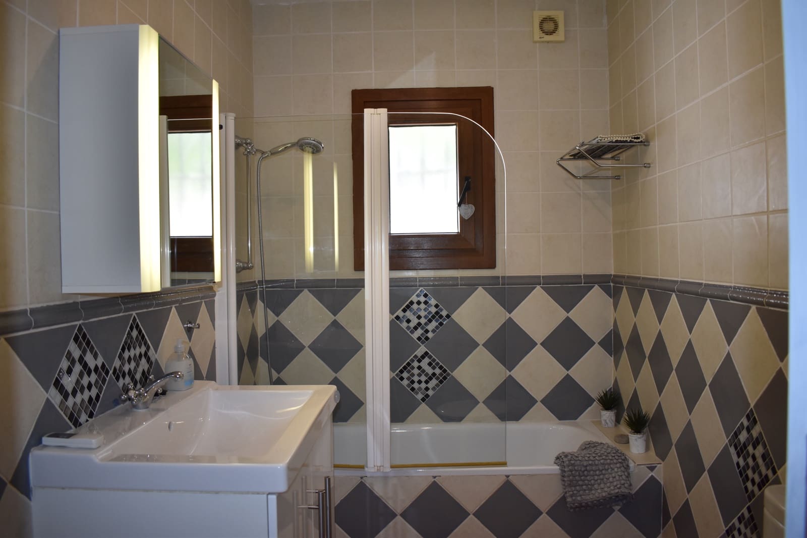 3 slaapkamer Finca/Landhuis voor vakantieverhuur in Torrox met zwembad - € 858 (Ref: 6734277)