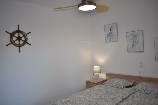 2 bedroom Beach Apartment for holiday rental in Torrox-Costa, Torrox with pool garage - € 590 (Ref: 8121503)