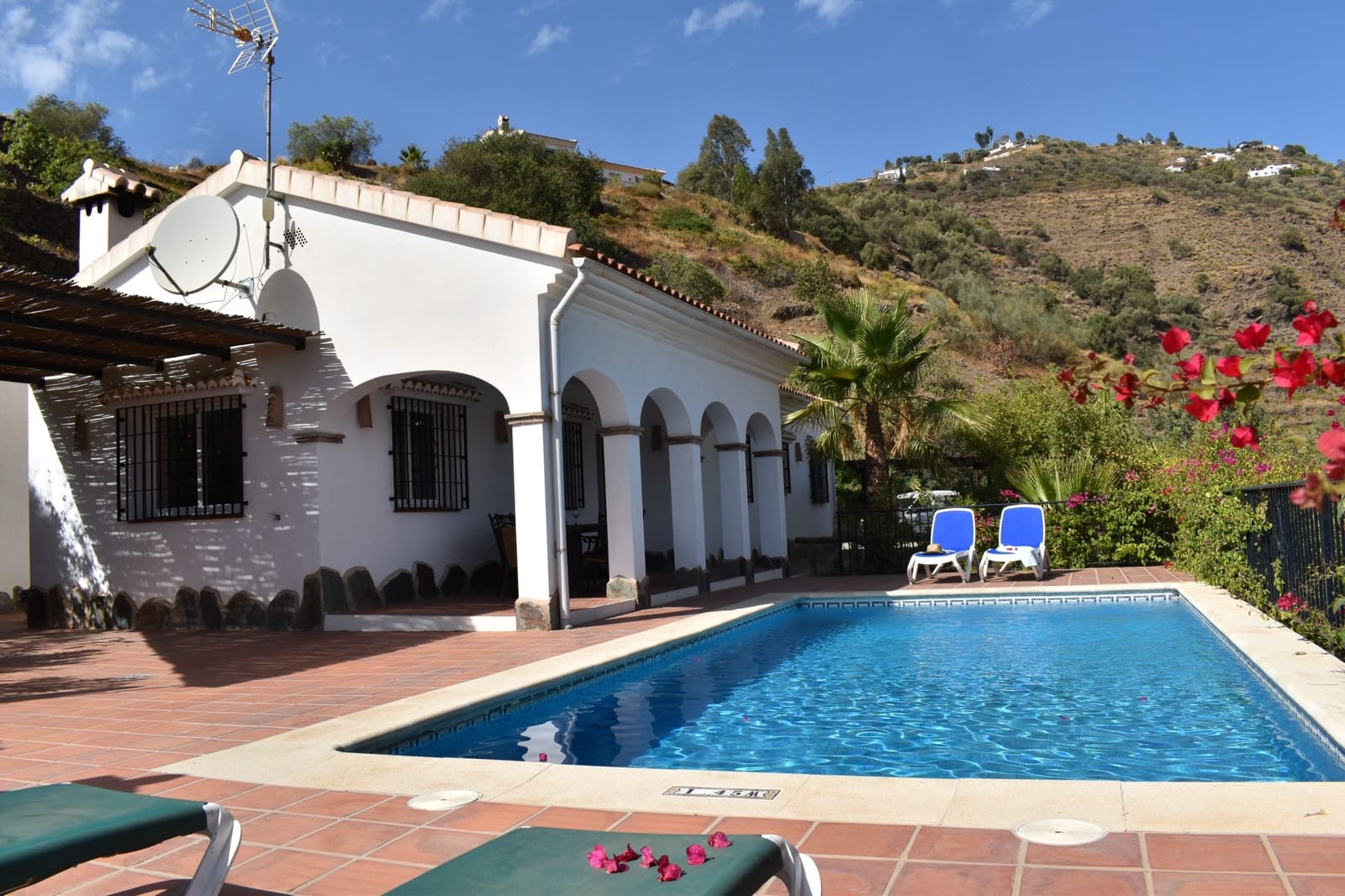 3 soveværelse Finca/Landehus til leje i Competa - € 1.250 (Ref: 9181507)