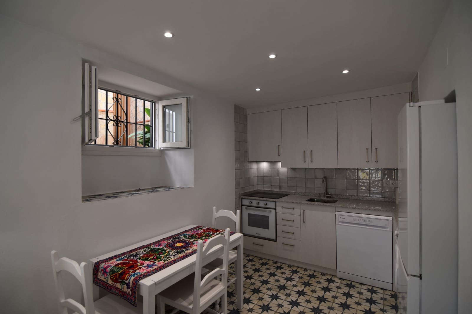 1 bedroom Townhouse for rent in Competa - € 700 (Ref: 9524576)