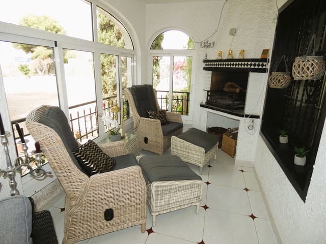3 chambre Villa/Maison Mitoyenne à vendre à Cabo Roig, Orihuela avec piscine garage - 320 000 € (Ref: 10039236)