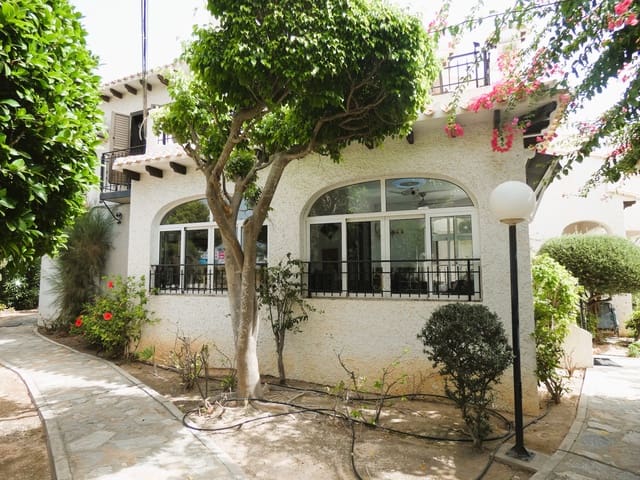 3 chambre Villa/Maison Mitoyenne à vendre à Cabo Roig, Orihuela avec piscine garage - 320 000 € (Ref: 10039236)